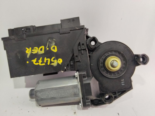 MOTOR ELEVALUNAS DELANTERO DERECHO Volkswagen TOUAREG (7LA) 