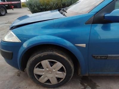 ALETA DELANTERA IZQUIERDA Renault Megane II Berlina 3P (10.2002->)