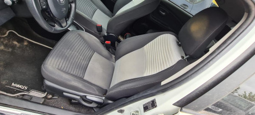  TOYOTA YARIS (XP13) 