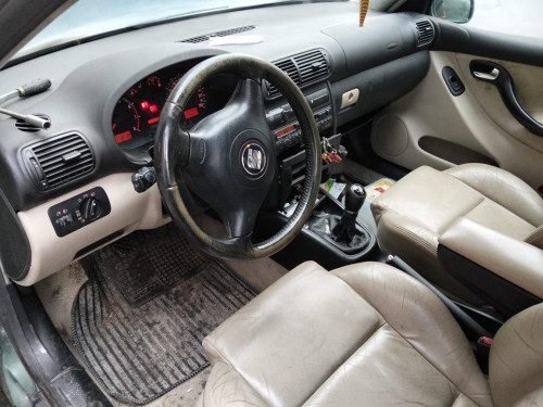  SEAT TOLEDO (1M2) 