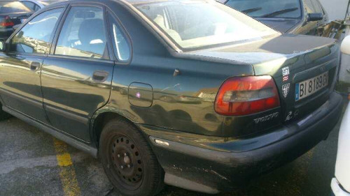  VOLVO S40 BERLINA 