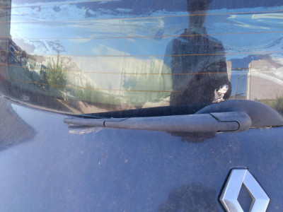 BRAZO LIMPIA TRASERO Renault Megane II Berlina 5P (10.2002->)