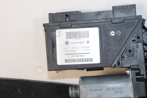 MOTOR ELEVALUNAS DELANTERO DERECHO, VOLKSWAGEN, TOUAREG (7L6) 