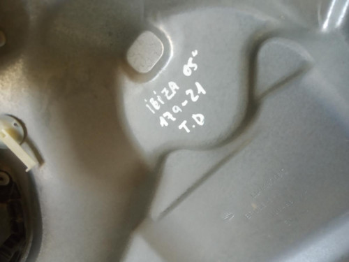  ELEVALUNAS TRASERO DERECHO SEAT IBIZA (6L1) 