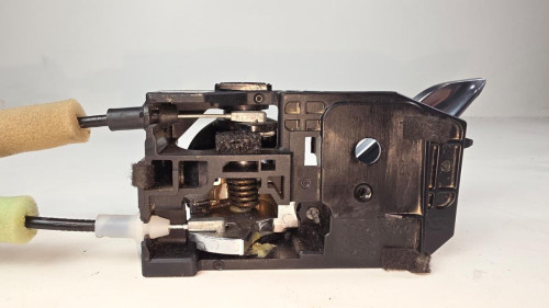  CERRADURA PUERTA TRASERA DERECHA MAZDA 3 BERLINA (BL) 