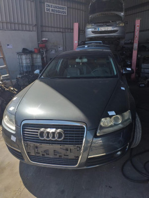 AUDI A6 BERLINA (4F2)