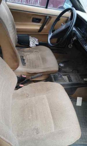 VOLKSWAGEN PASSAT (321/323/327/331) — vehículo donante para recambios 