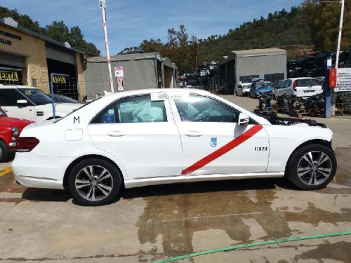  MERCEDES-BENZ CLASE E (BM 212) LIM. 