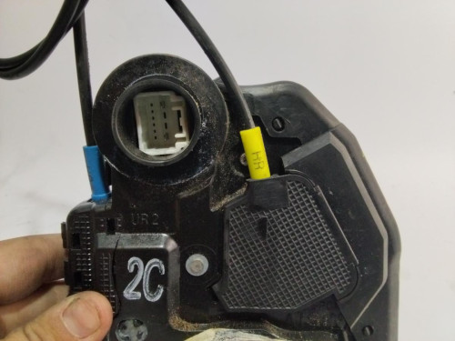 CERRADURA PUERTA TRASERA DERECHA TOYOTA AURIS (E15) 