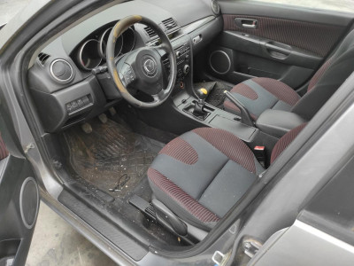MAZDA 3 BERLINA (BK)