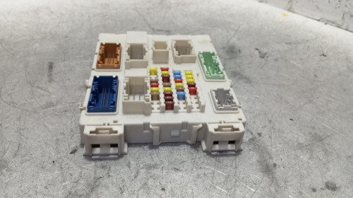 CAJA RELES / FUSIBLES Ford FOCUS BERLINA (CEW) 