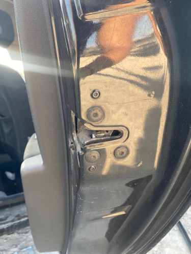 CERRADURA PUERTA TRASERA DERECHA Renault CLIO III 