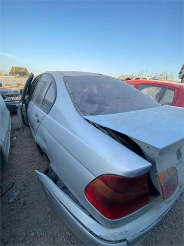 BMW SERIE 3 BERLINA (E46) — vehículo donante para recambios 