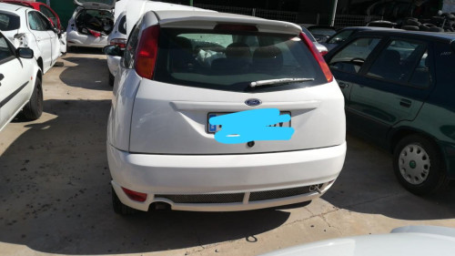  FORD FOCUS BERLINA (CAK) 