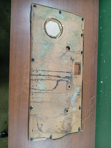 GUARNECIDO PUERTA DELANTERA IZQUIERDA NISSAN PATROL (K/W 160) 