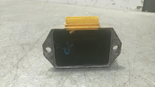 REGULADOR DE CORRIENTE PIAGGIO (VESPA) 