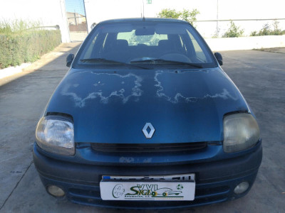 Renault Clio II Fase I (B/CB0)(1998->) SIN IDENTIFICAR