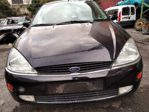  FORD FOCUS BERLINA (CAK) 