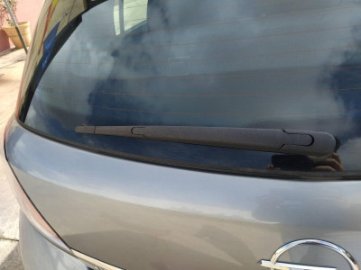 BRAZO LIMPIA TRASERO Opel Astra H Berlina (2004->)
