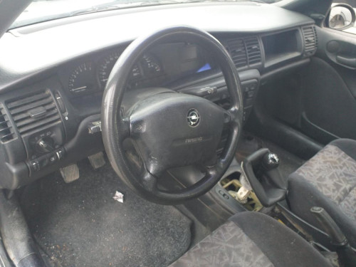  OPEL VECTRA B BERLINA 
