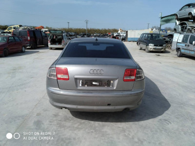 AUDI A8 (4E)