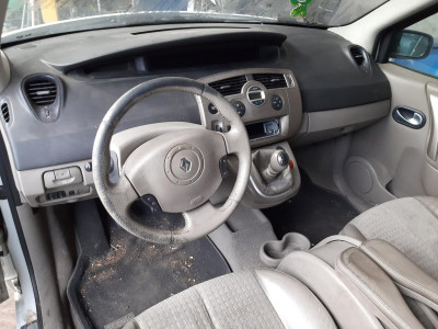 RENAULT SCENIC II (JM)
