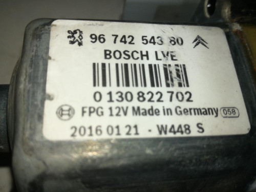ELEVALUNAS DELANTERO DERECHO Peugeot 2008 