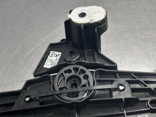  ELEVALUNAS TRASERO DERECHO OPEL CORSA F 