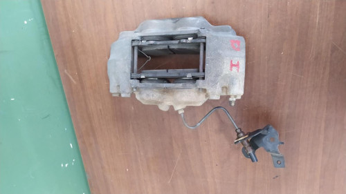 PINZA DE FRENO DELANTERA IZQUIERDA 