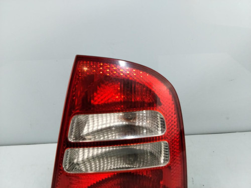 PILOTO TRASERO DERECHO Skoda OCTAVIA BERLINA (1U2) 