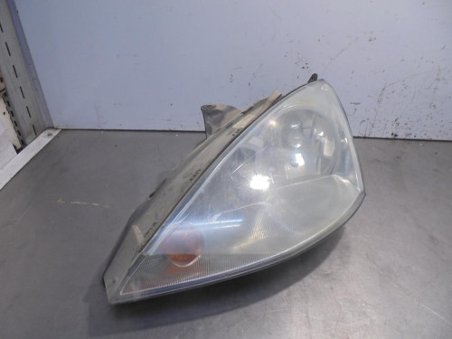 FARO IZQUIERDO Ford FOCUS BERLINA (CAK) 