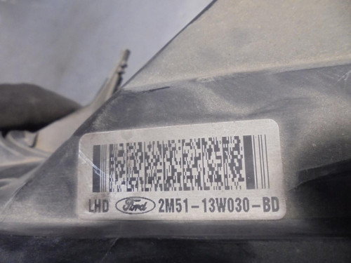  FARO IZQUIERDO Ford FOCUS BERLINA (CAK) 