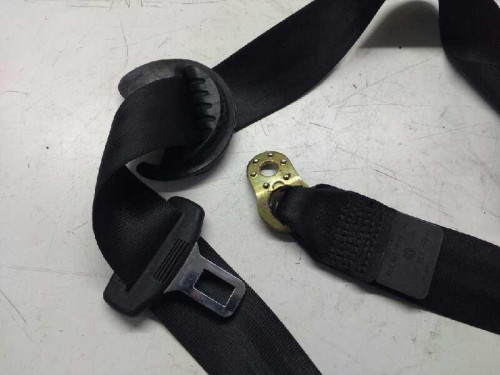 CINTURON SEGURIDAD DELANTERO DERECHO Volkswagen PASSAT BERLINA (3B3) 