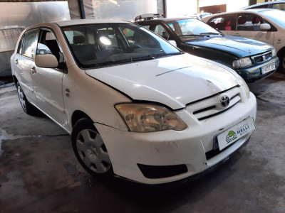 TOYOTA COROLLA (E12)
