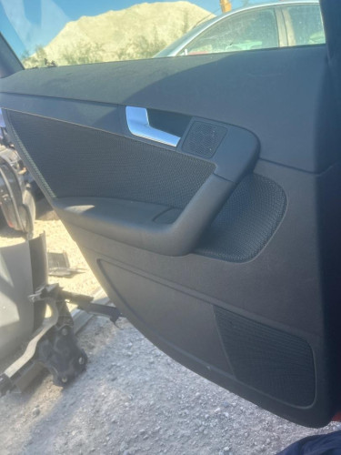 GUARNECIDO PUERTA TRASERA IZQUIERDA Audi A3 SPORTBACK (8PA) 