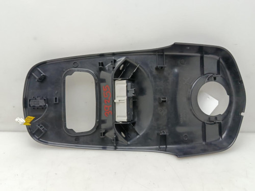 CONSOLA CENTRAL Peugeot RCZ 