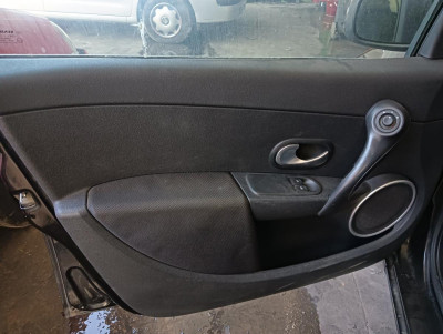 RENAULT CLIO III