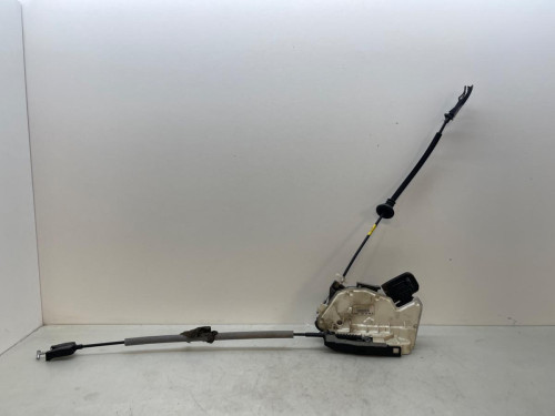 CERRADURA PUERTA TRASERA IZQUIERDA VOLKSWAGEN JETTA VI (163) 