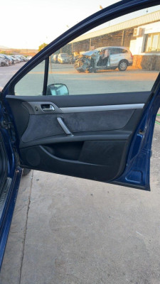 GUARNECIDO PUERTA DELANTERA DERECHA Peugeot 407 (2004->)