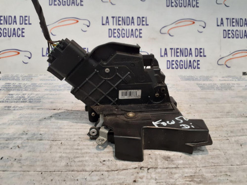  CERRADURA PUERTA DELANTERA IZQUIERDA 