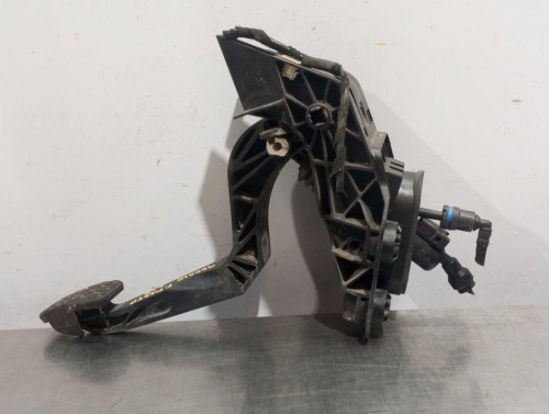  PEDAL EMBRAGUE FORD FIESTA (CE1) 