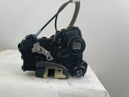 CERRADURA PUERTA DELANTERA DERECHA Toyota COROLLA FAMILIAR (E12) 