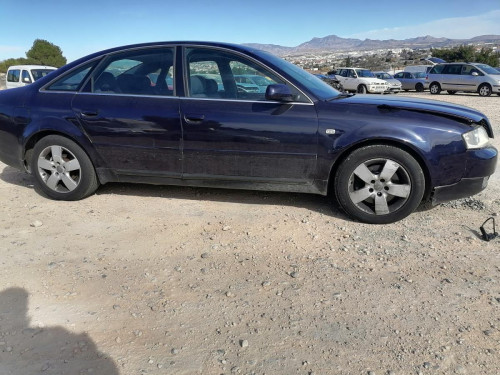 AUDI A6 BERLINA (4B2) — автомобиль-донор на запчасти 