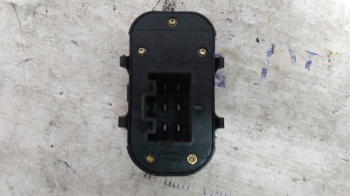 MANDO ELEVALUNAS DELANTERO IZQUIERDO FORD FOCUS BERLINA (CAK) 