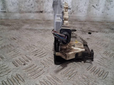 CERRADURA PUERTA TRASERA IZQUIERDA