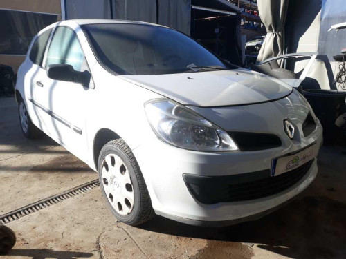  RENAULT CLIO III 