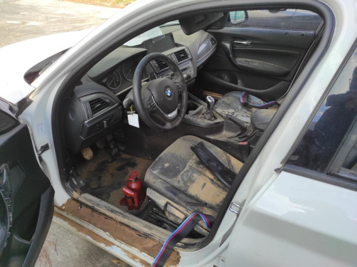 BMW SERIE 1 BERLINA 5P (F20) — vehículo donante para recambios 