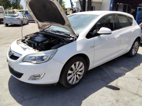  OPEL ASTRA J BERLINA 5P 