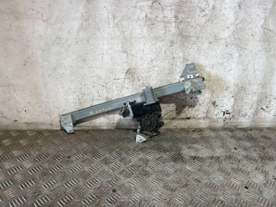 ELEVALUNAS DELANTERO IZQUIERDO
