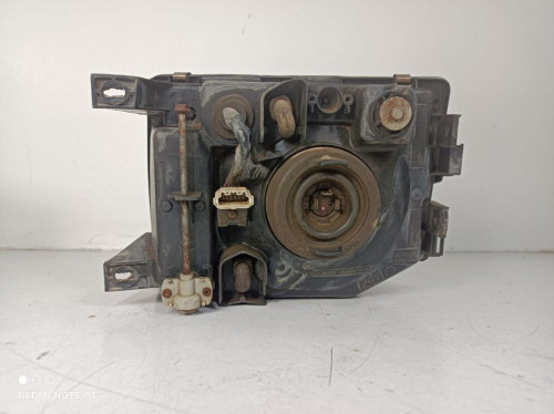 FARO DERECHO Mitsubishi MONTERO (V20/V40) 